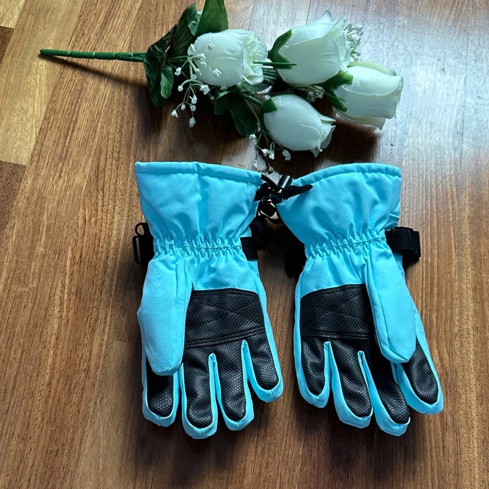 Light Blue Snow Ski Gloves with Adjustable Strap